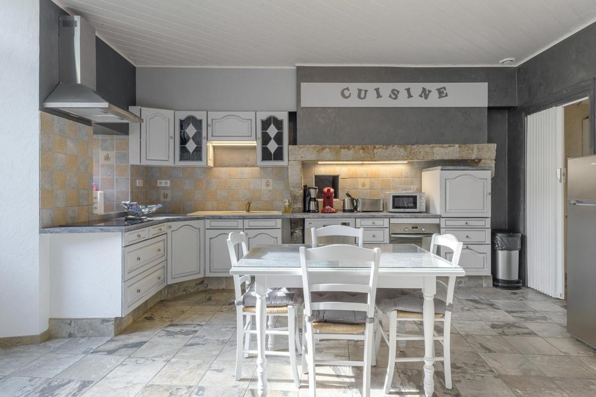Les Nuits D'Anis - Appartements Hypercentre Le Puy-en-Velay Esterno foto