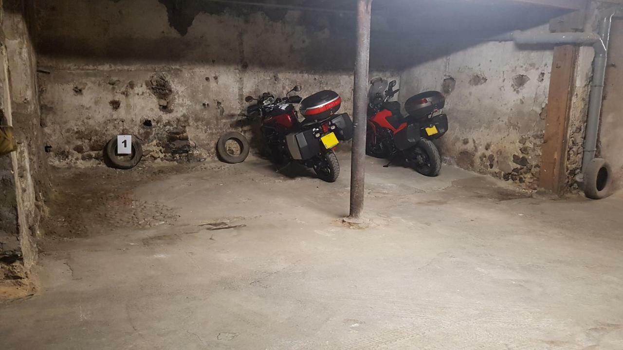 Les Nuits D'Anis - Appartements Hypercentre Le Puy-en-Velay Esterno foto