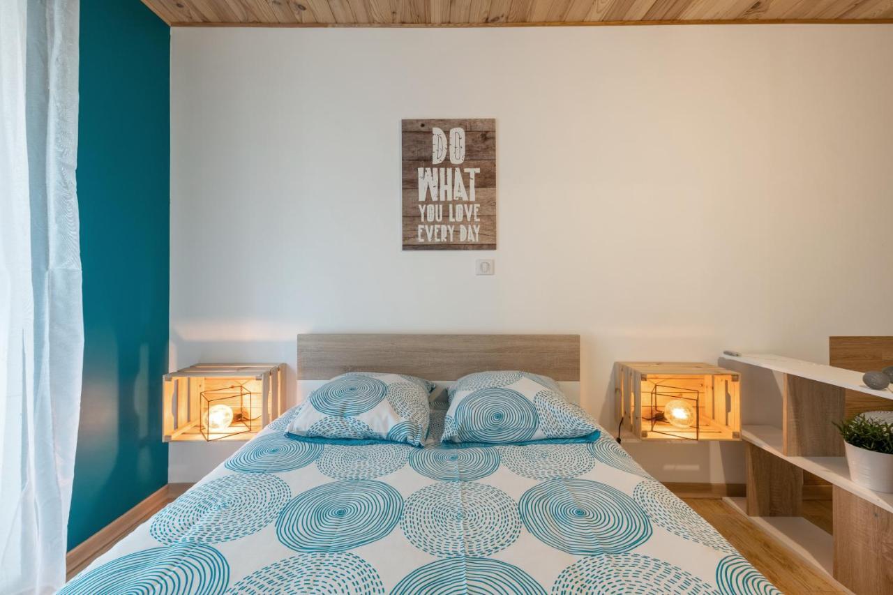 Les Nuits D'Anis - Appartements Hypercentre Le Puy-en-Velay Esterno foto